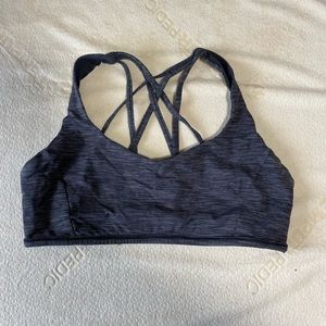 Lululemon sports bra
